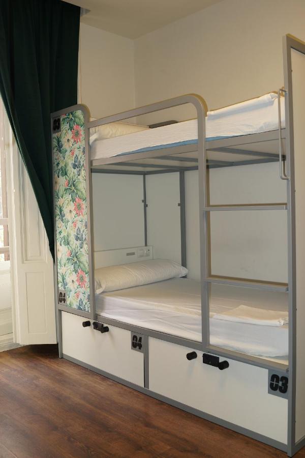 Cats Hostel Madrid Sol ภายนอก รูปภาพ