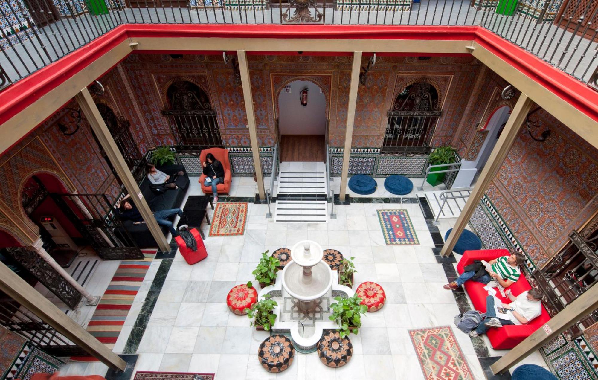 Cats Hostel Madrid Sol ภายนอก รูปภาพ